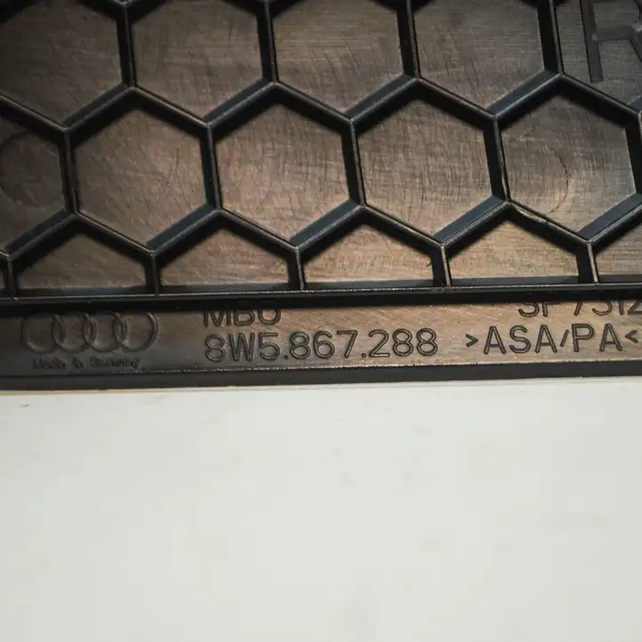 Audi A4 S4 B9 (2015 - 2019) 8W5867288 Прочие детали салона — фото 4