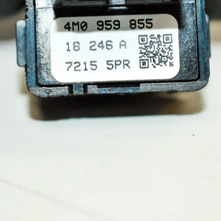 Audi A4 S4 B9 (2015 - 2019) 4M0959855 Кнопка стеклоподъемников — фото 4