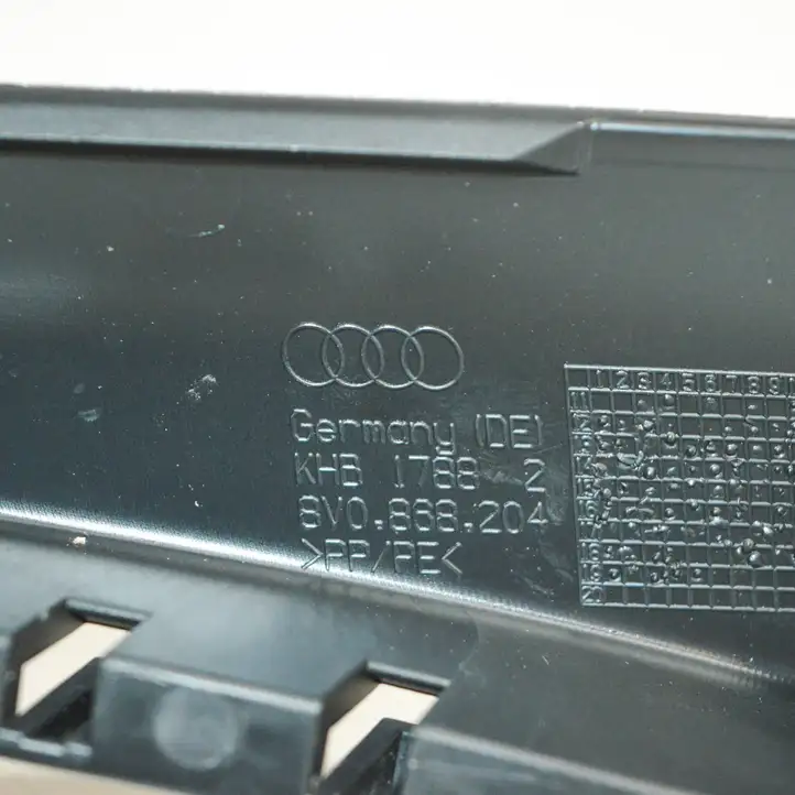 Audi A3/S3 8V (2016 - 2020) 8V0868204 Прочие детали салона — фото 3