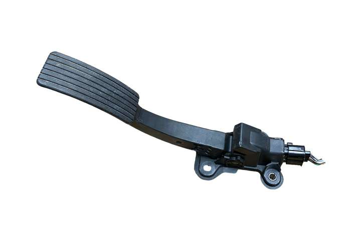 Mitsubishi Outlander (2012 - 2014)  1600A116 Педаль акселератора