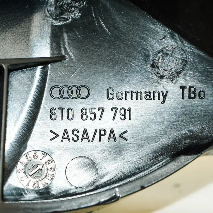 Audi A5 8T 8F (2011 - 2016) 8T0857791 Прочие детали салона — фото 5