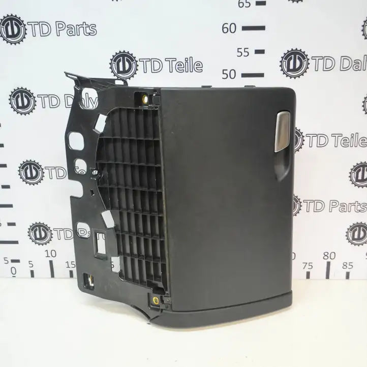 Audi A4 S4 B8 8K (2007 - 2011) 8K1857035 Вещевой ящик — фото 1