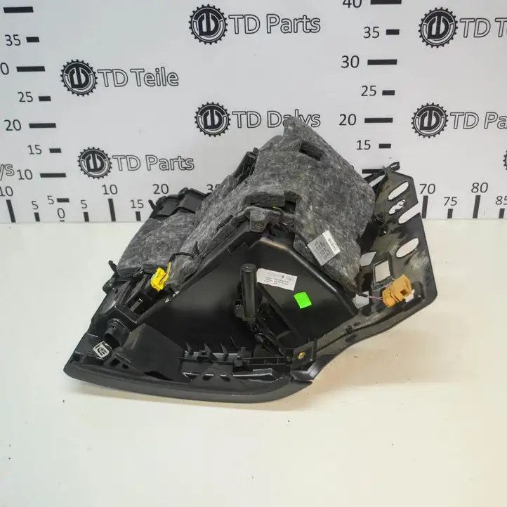 Audi A4 S4 B8 8K (2007 - 2011) 8K1857035 Вещевой ящик — фото 4
