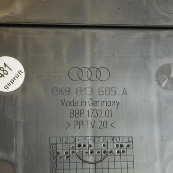 Audi A4 S4 B8 8K (2007 - 2011) 8K9813685A Прочие детали салона — фото 8