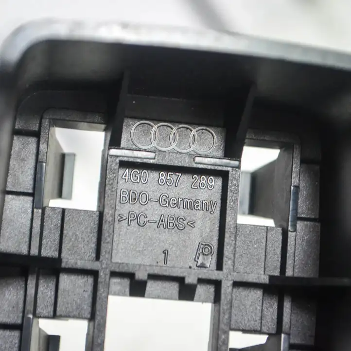 Audi A6 C7 (2011 - 2014) 4G0857289 Прочие детали салона — фото 5