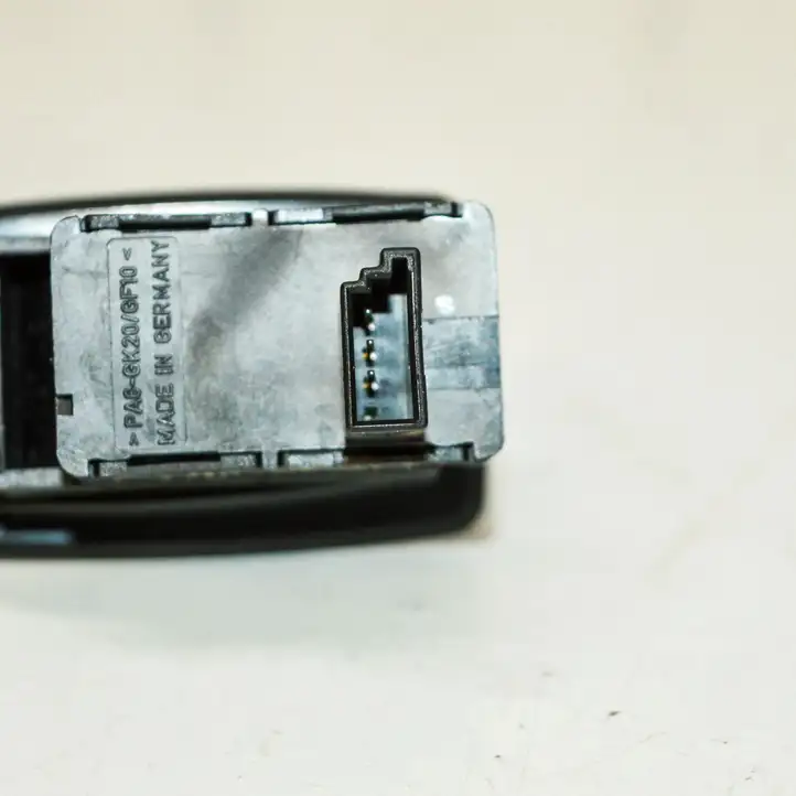 BMW 3 E90 E91 (2005 - 2012) 6945874 Кнопка стеклоподъемников — фото 4