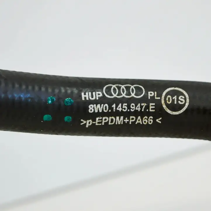 Audi A4 S4 B9 (2015 - 2019) 8W0145947E Шланги системы охлаждения — фото 5