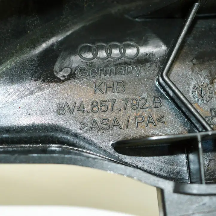 Audi A3/S3 8V (2012 - 2016) 8V4857792B Прочие детали салона — фото 5