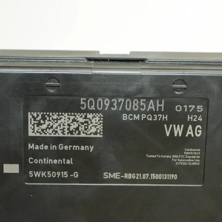 Audi A3/S3 8V (2012 - 2016) 5Q0937085AH Модуль управления кузовом (BCM) — фото 4