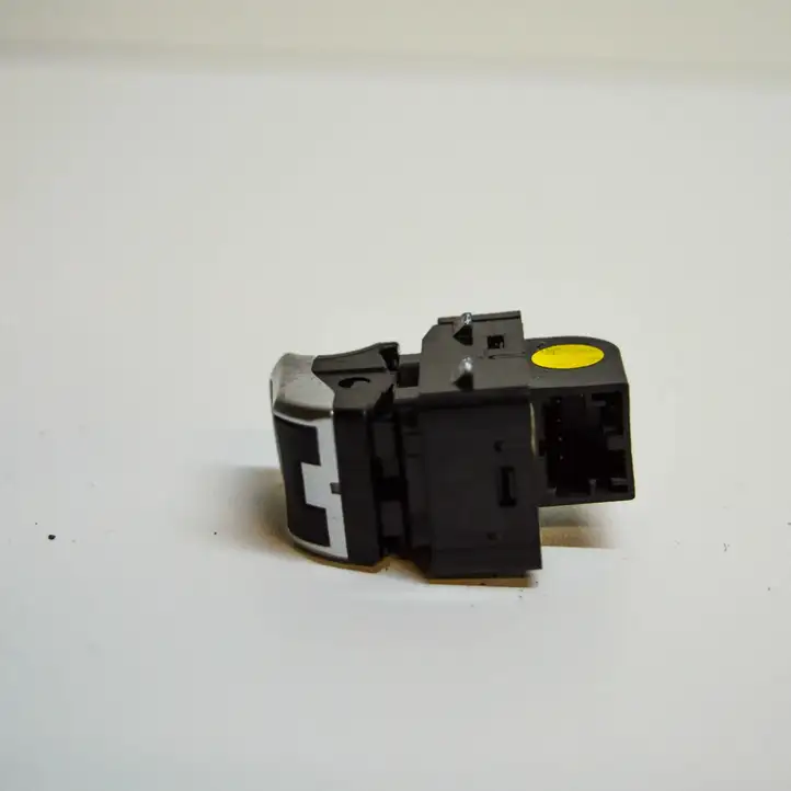 Audi A3/S3 8V (2012 - 2016) 8V0959855A Кнопка стеклоподъемников — фото 2