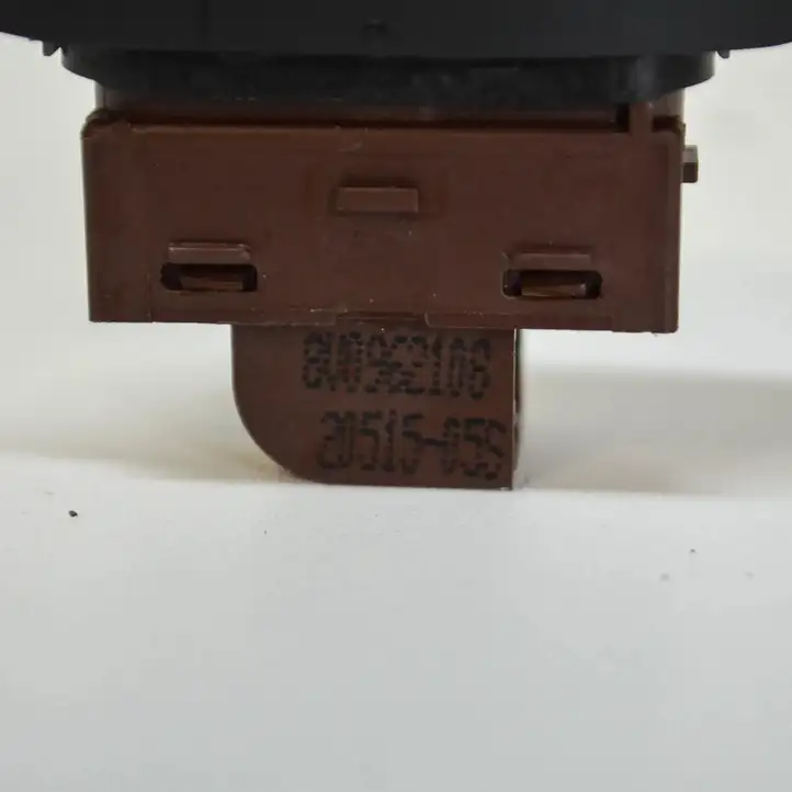 Audi A3/S3 8V (2012 - 2016) 8V0962108 Кнопка фаркопа в багажнике — фото 6