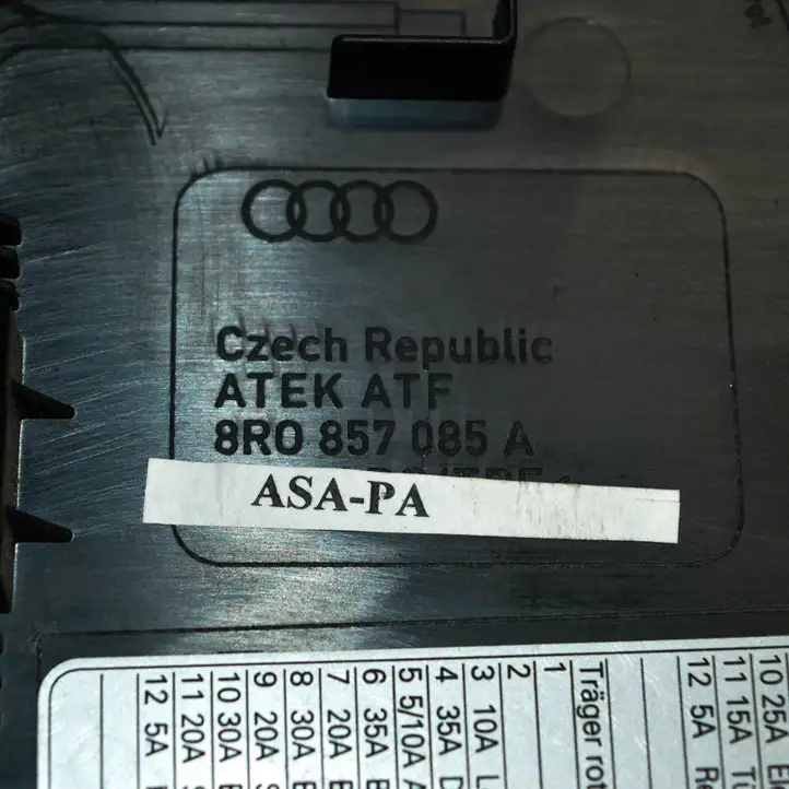 Audi Q5 SQ5 (2008 - 2012) 8R0857085A Боковая отделка панели приборов — фото 4