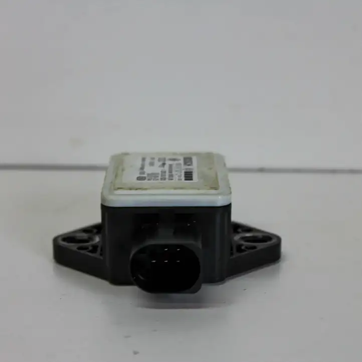 Audi A4 S4 B7 8E 8H (2004 - 2009) 8E0907637C Датчик ускорения — фото 4