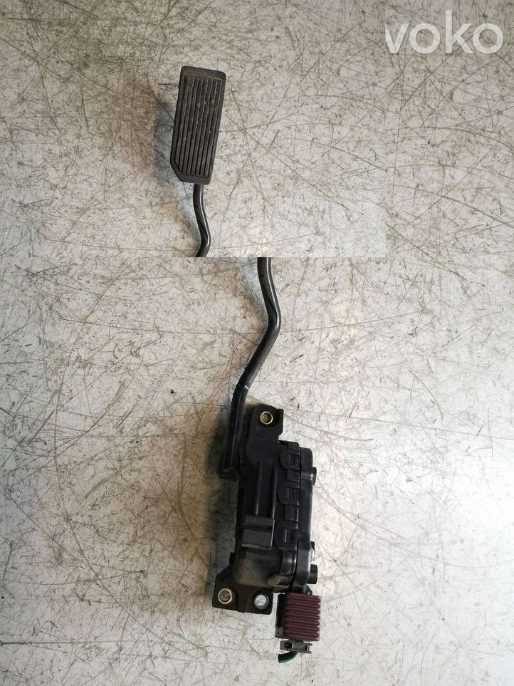 Nissan Primera (2001 - 2008)  18002AU410 Педаль акселератора