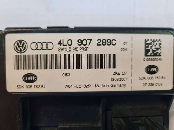 Audi Q7 (2005 - 2009)  4L0907289C Модуль фонарей