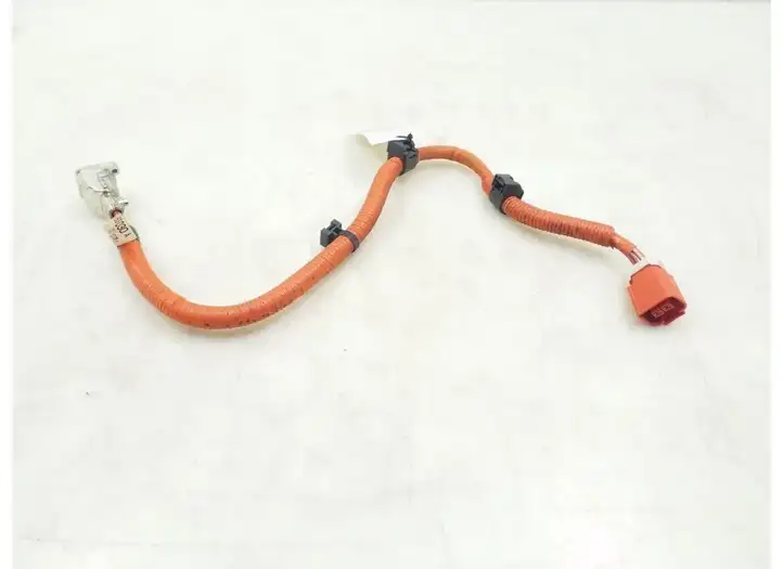 Lexus IS III XE30 (2013 - 2016) 8221253030 Прочая электропроводка — фото 1