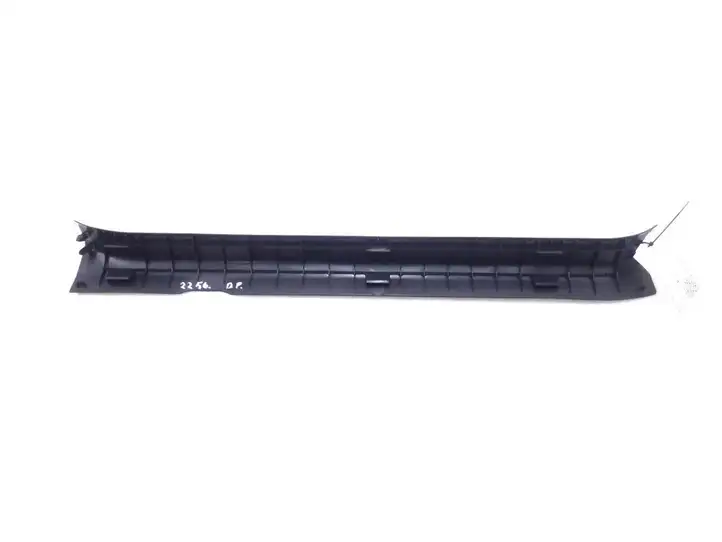 Lexus IS III XE30 (2013 - 2016) 6791353030 Внутренняя отделка переднего порога — фото 3