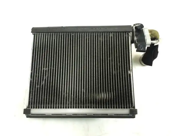 Toyota Land Cruiser (J120) (2002 - 2009) 8850135130 Испаритель кондиционера — фото 2
