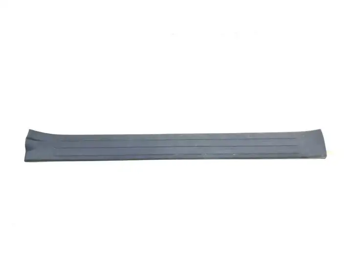Toyota Land Cruiser (J120) (2002 - 2009) 6791460070 Внутренняя отделка переднего порога — фото 1