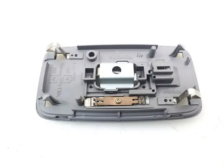 Toyota Land Cruiser (J120) (2002 - 2009) 8124033030 Задняя подсветка — фото 2