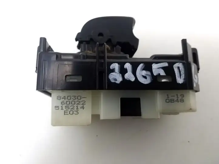 Toyota Land Cruiser (J120) (2002 - 2009) 8403060022 Блок кнопок стеклоподъемников — фото 3