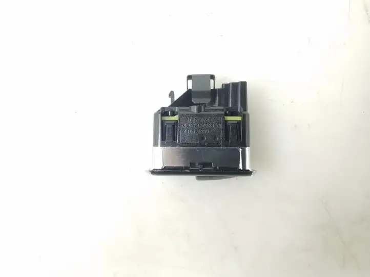 Mercedes-Benz CLA C117,X117,W117 (2013 - 2019) A2049058102 Блок кнопок стеклоподъемников — фото 2