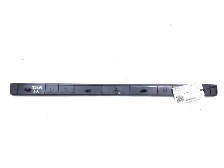 Toyota Land Cruiser (J120) (2002 - 2009) 6791160010 Внутренняя отделка переднего порога — фото 2