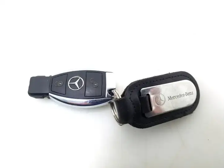 Mercedes-Benz B-class W246 (2011 - 2014) Ключ зажигания — фото 1