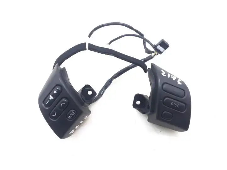 Toyota Corolla Verso AR10 (2004 - 2009) 8425064020 Кнопки на рулевом колесе — фото 1