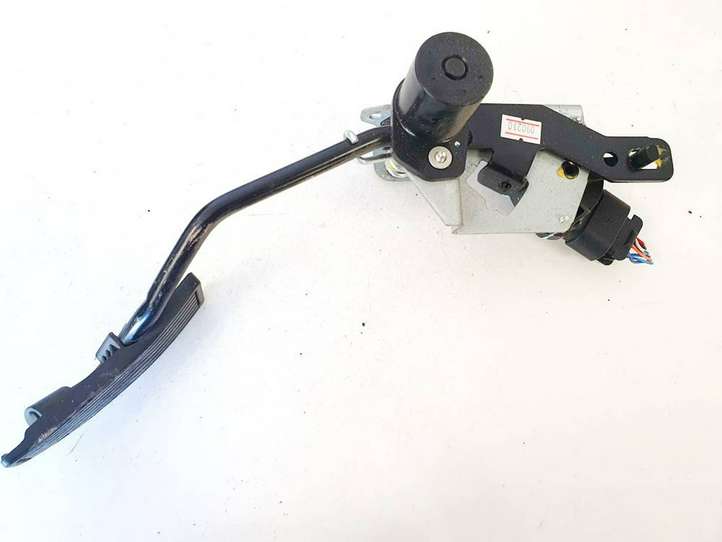 Isuzu D-Max (2008 - 2012)  9z01 Педаль акселератора