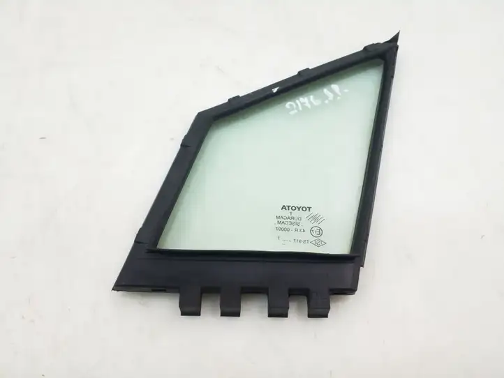 Toyota Corolla Verso AR10 (2004 - 2009) 681250F010 Треугольное стекло кузова — фото 2