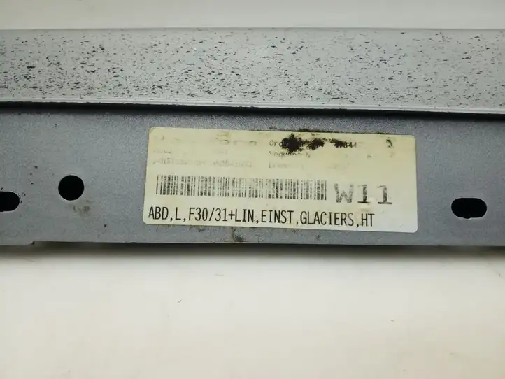 BMW 3 F30 F35 F31 (2012 - 2018) 51777256911 Порог кузова — фото 3