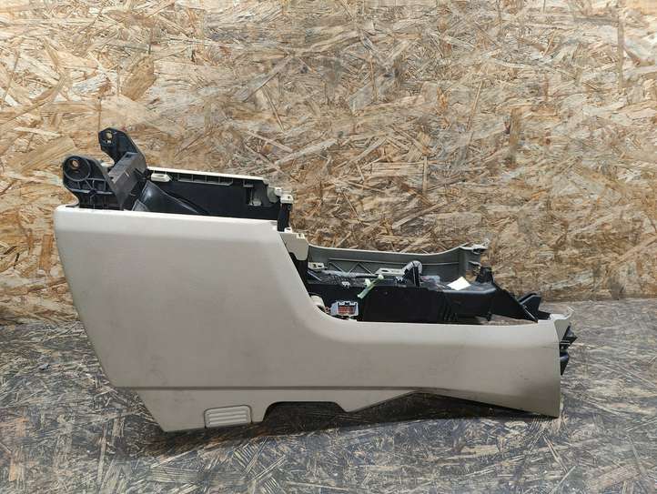 Land Rover Discovery (2009 - 2013)   Центральная консоль