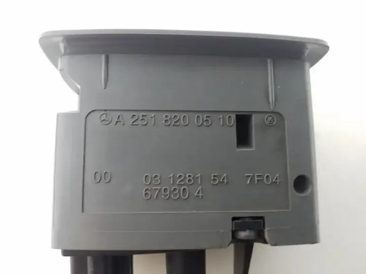 Mercedes-Benz R W251 (2005 - 2013) A2518200510 Блок кнопок стеклоподъемников — фото 2