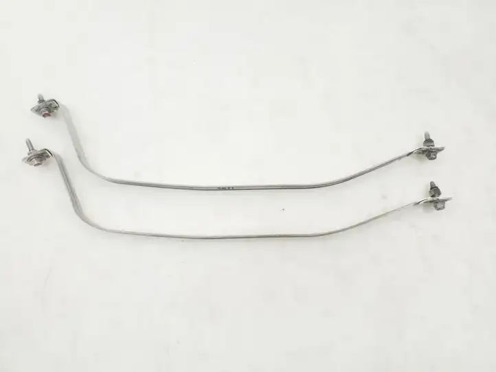 Mercedes-Benz R W251 (2005 - 2013) A2514700140 Кронштейн топливного бака — фото 1