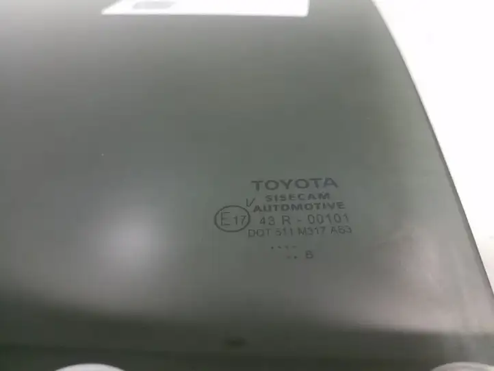 Toyota C-HR I (2016 - 2022) 68104F4020 Стекло задней двери — фото 2