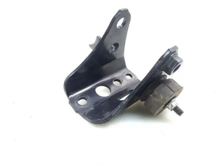 Toyota Prius+ (ZVW40) (2011 - 2018) 1232137060 Кронштейн двигателя — фото 1
