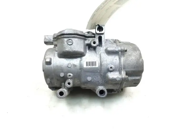 Toyota Prius+ (ZVW40) (2011 - 2018) 8837076020 Компрессор (насос) кондиционера воздуха — фото 1