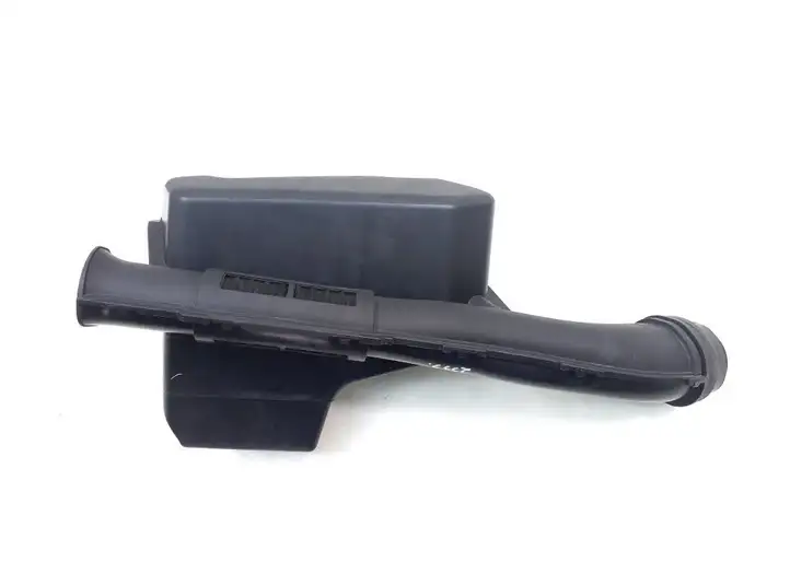 Toyota Prius+ (ZVW40) (2011 - 2018) 1775037070 Детали воздухозаборника — фото 1