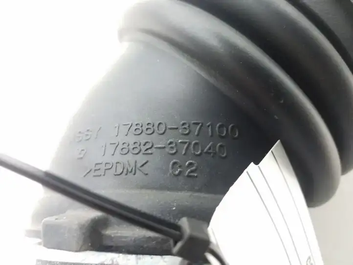 Toyota Prius+ (ZVW40) (2011 - 2018) 1789437010 Детали воздухозаборника — фото 5