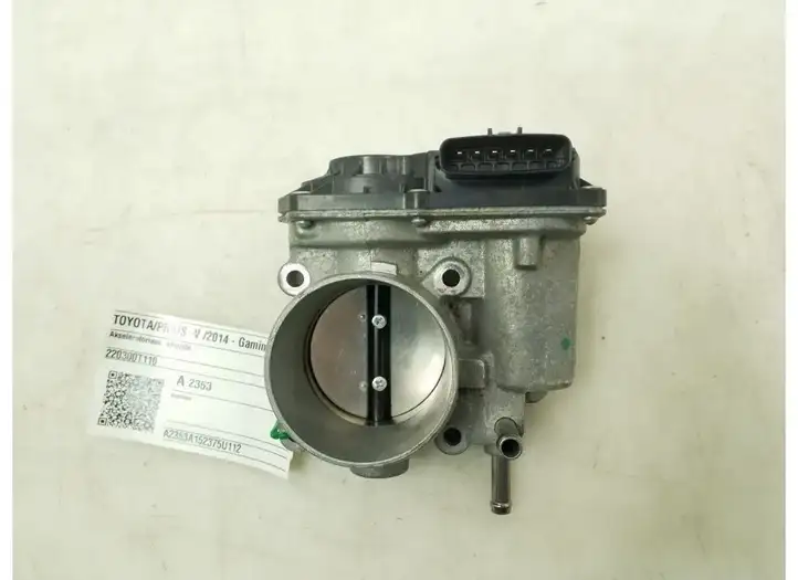 Toyota Prius+ (ZVW40) (2011 - 2018) 220300T110 Дроссельная заслонка — фото 1