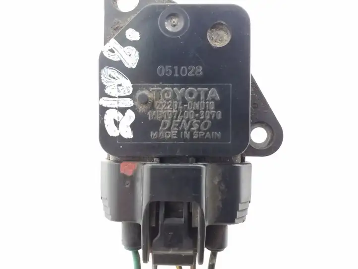 Toyota Corolla Verso AR10 (2004 - 2009) 222040N010 Датчик массового расхода воздуха — фото 2