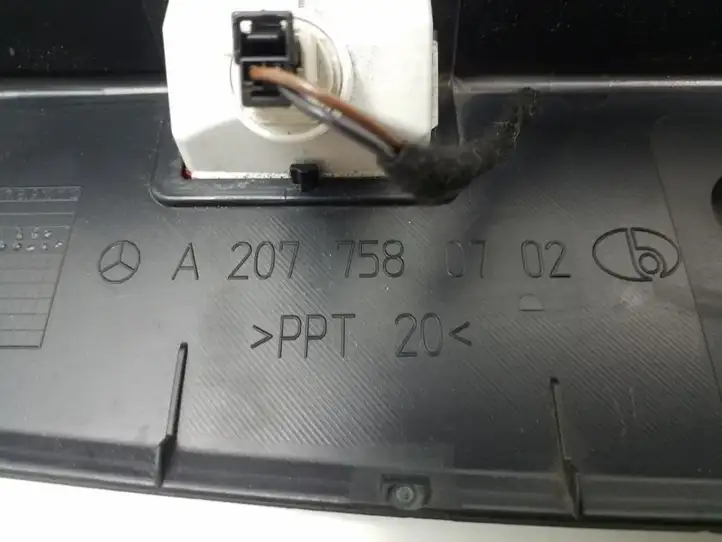 Mercedes-Benz E C207 W207 (2009 - 2017) A2077580702 Прочие детали салона — фото 2