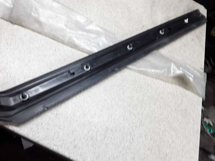 Opel Zafira (1999 - 2003)  090597589  Отделка дверей (молдинги) задней двери