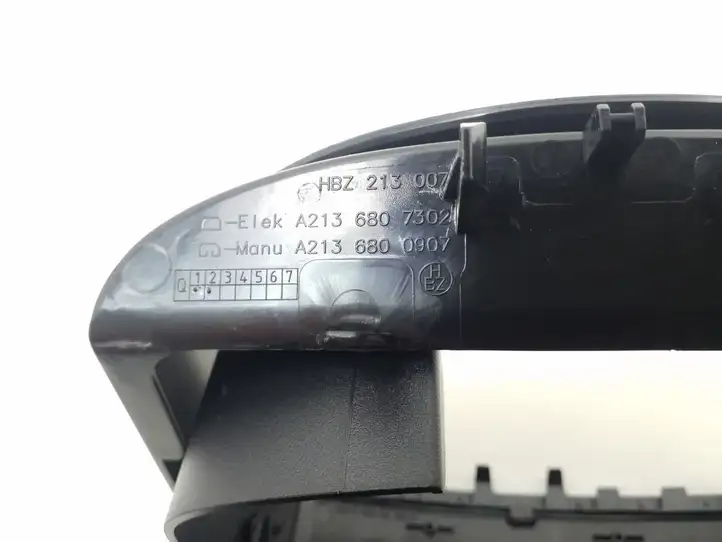 Mercedes-Benz E W213 (2016 - ) A21368009079051 Обшивка рулевой колонки — фото 4