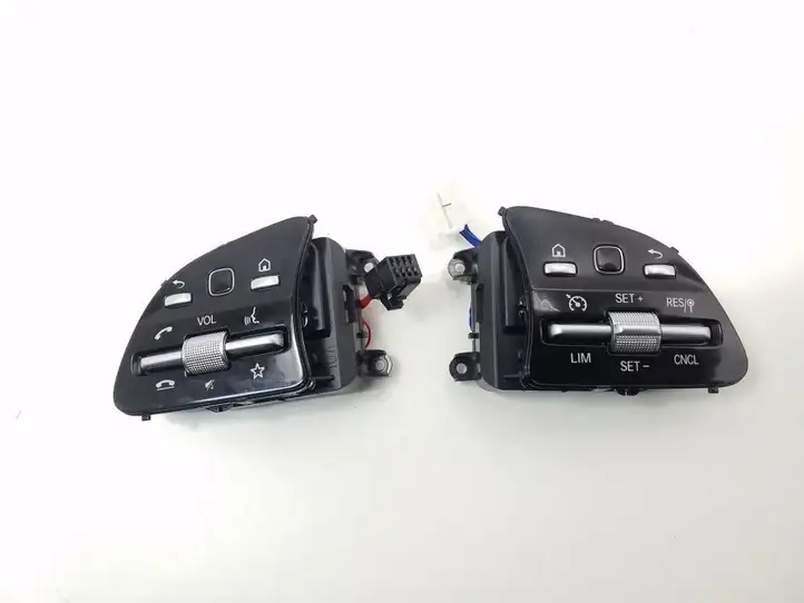 Mercedes-Benz A W177 (2018 - ) A0999053404 Кнопки на рулевом колесе — фото 1