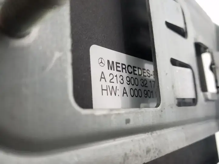 Mercedes-Benz E W213 (2016 - ) A2139003217 Прочие блоки управления — фото 4