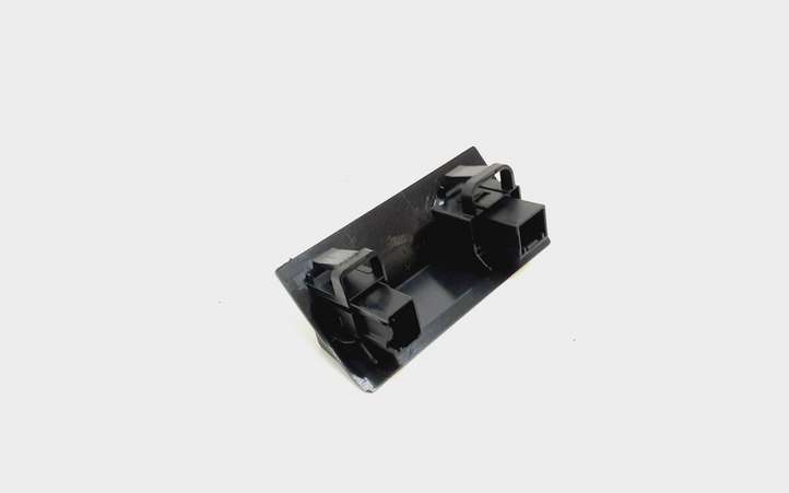 Volvo S80 (2006 - 2009)  1820772 Разъем USB