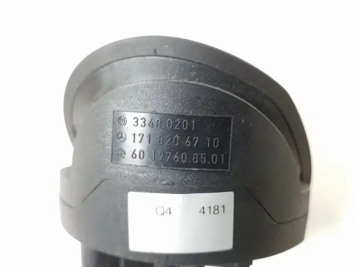 Mercedes-Benz (2008 - 2011) A1718206710 Кнопки на рулевом колесе — фото 2
