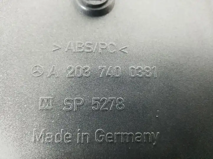 Mercedes-Benz C W203 (2000 - 2007) A2037400381 Подсветка номера — фото 3